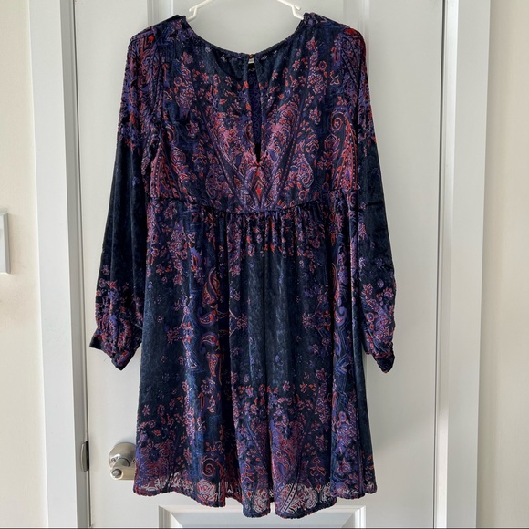 SOLD Free People - Mirror Mirror Velvet Mini Long Sleeves Dress - Picture 6 of 11